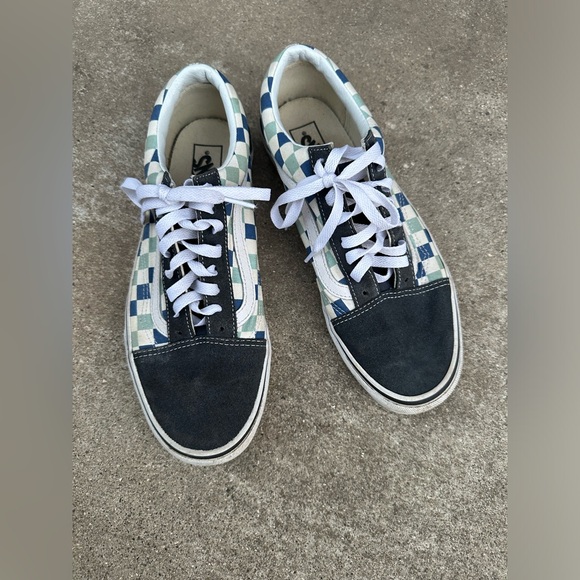 Men’s Vans. Size 10. Blue checkered. - Picture 5 of 7